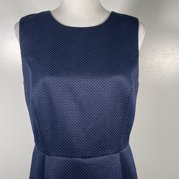 Banana Republic Navy Blue Crew Neck Textured Sleeveless Knee length Dress 8 - Picture 3 of 15